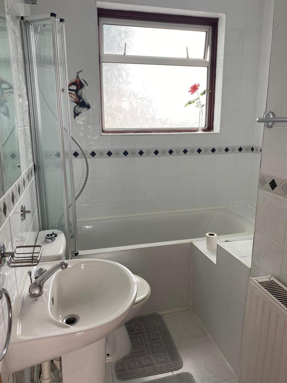 Lovely Rooms In West London Northolt  Luaran gambar