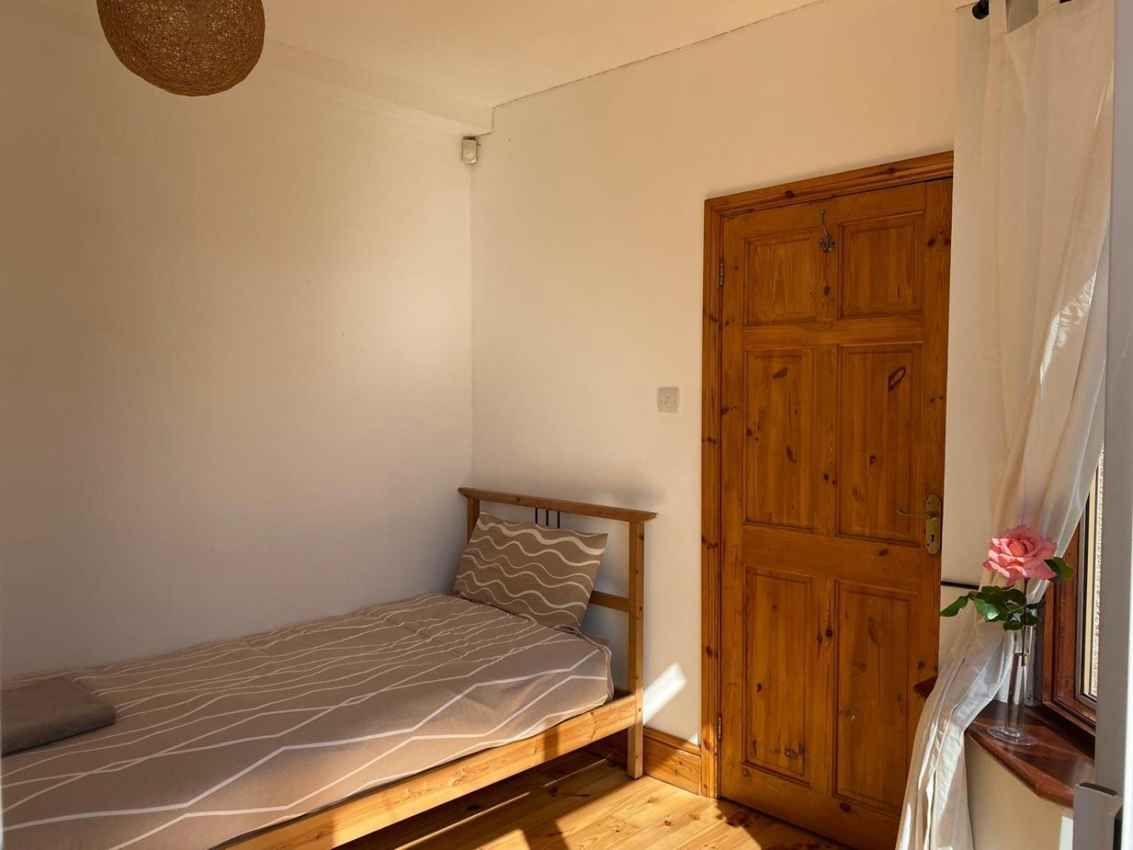 Lovely Rooms In West London Northolt  Luaran gambar